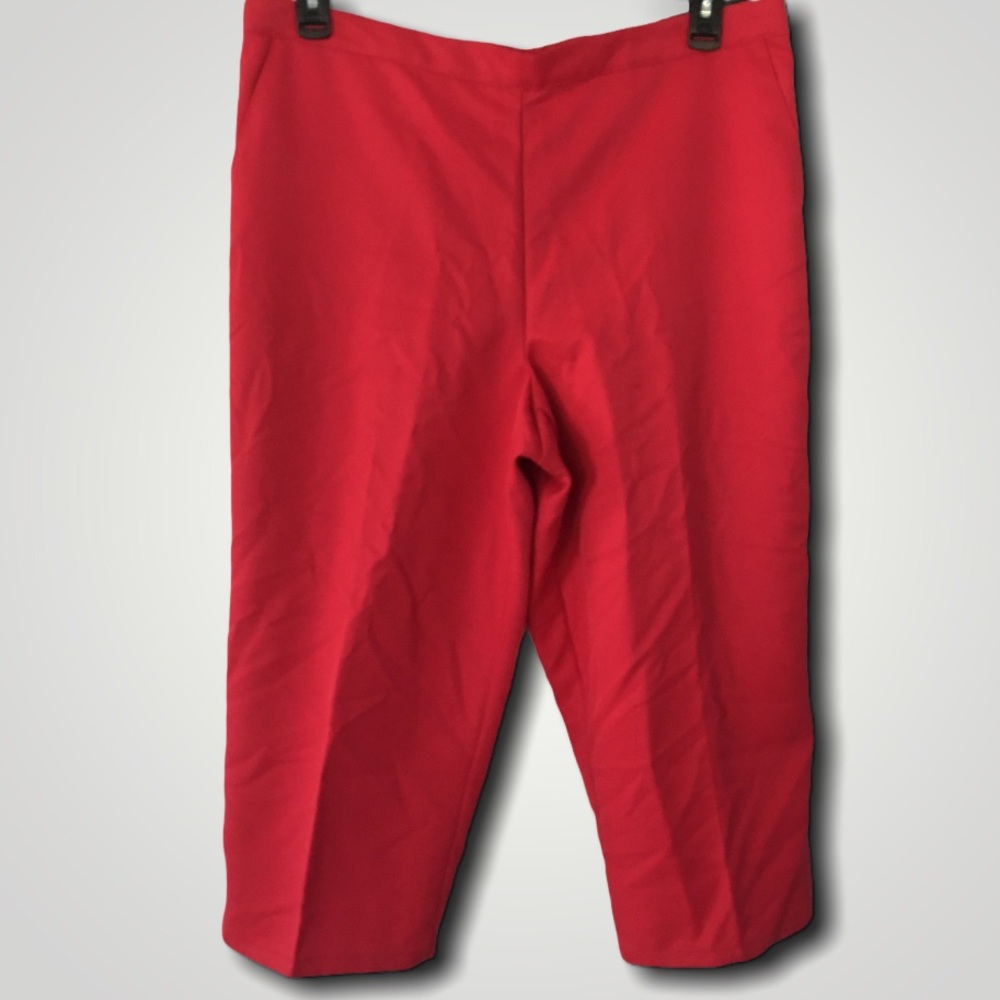 🆕 Alfred Dunner Cutout-Hem Capri Pants • 16